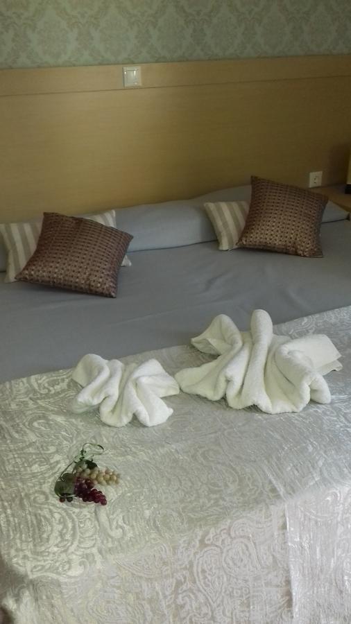 Aphrodite Hotel Syros Kini Ngoại thất bức ảnh