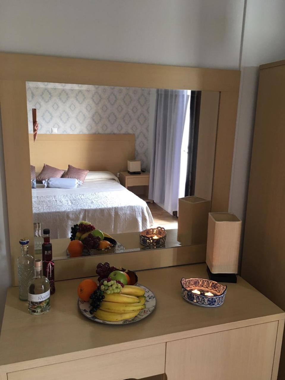 Aphrodite Hotel Syros Kini Ngoại thất bức ảnh